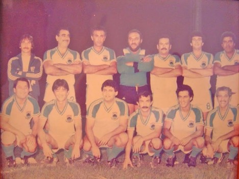 Em 1983 o time da Câmara de Cotia tinha o Juca debaixo das traves.
