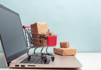 Cotia promove palestras sobre vendas online para comerciantes da cidade