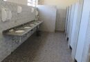 Funcionário que limpa banheiro de grande circulação deve ganhar adicional de insalubridade