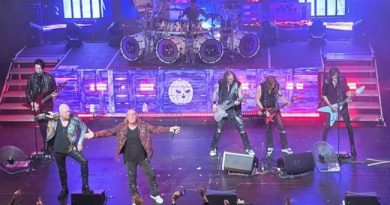 Coluna de Hélio Ricardo Pedroso mostra o show do Helloween na Flórida