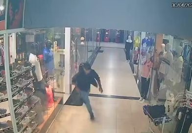 Comerciante é baleado dentro de loja no Centro de Cotia