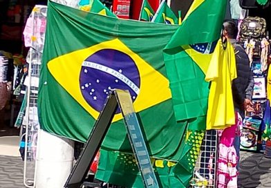 Copa: Na semana da estreia do Brasil, comércio de Cotia espera aquecer vendas e serviços Copa: Na semana da estreia do Brasil, comércio de Cotia espera aquecer vendas e serviços