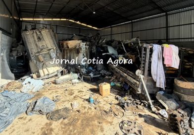 Polícia Civil de Cotia estoura desmanche de veículos na periferia Polícia Civil de Cotia estoura desmanche de veículos na periferia