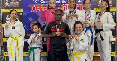 Taekwondo de Cotia conquista medalhas na Grande SP Taekwondo de Cotia conquista medalhas na Grande SP