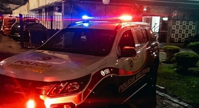 Ladrão é preso em Cotia após furtar 45 metros de fios Ladrão é preso em Cotia após furtar 45 metros de fios