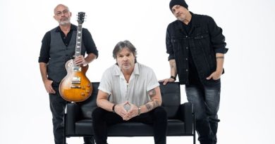 LS Jack lança versão de ‘Garota Dourada’, clássico do Rádio Táxi LS Jack lança versão de ‘Garota Dourada’, clássico do Rádio Táxi